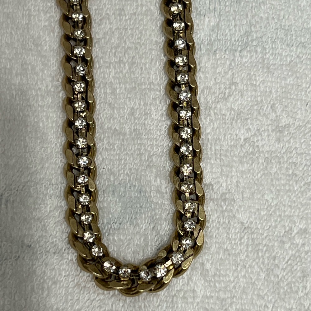Goldish chunky necklace